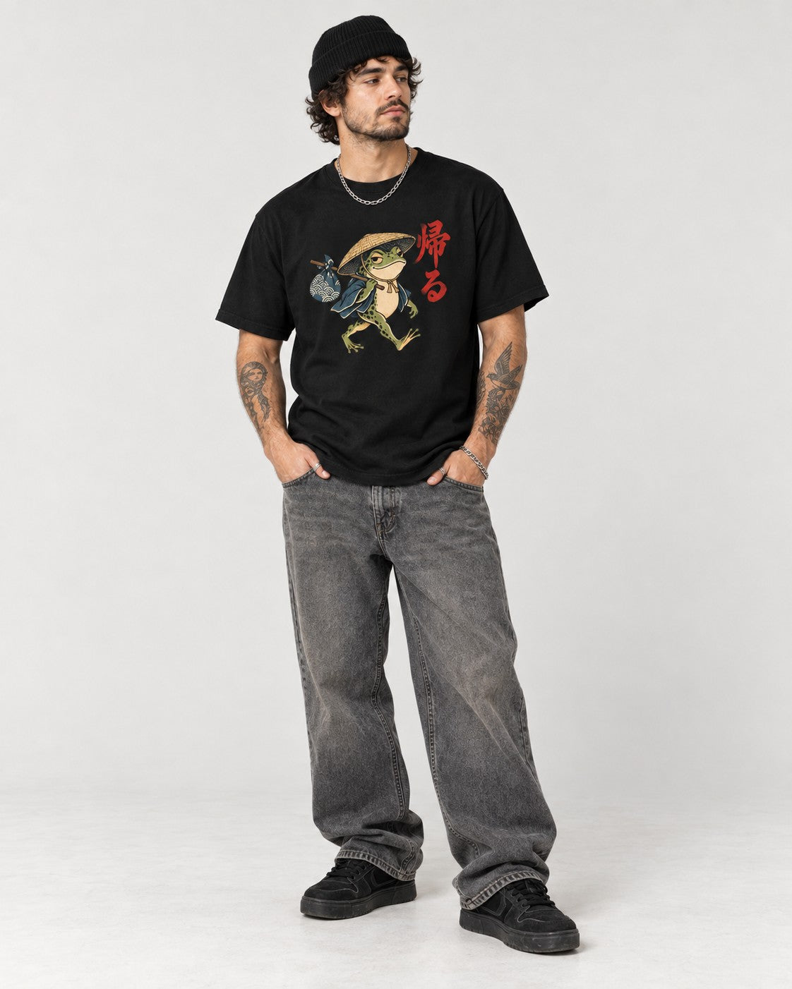 Kaeru Japanese frog tee in Black, full body