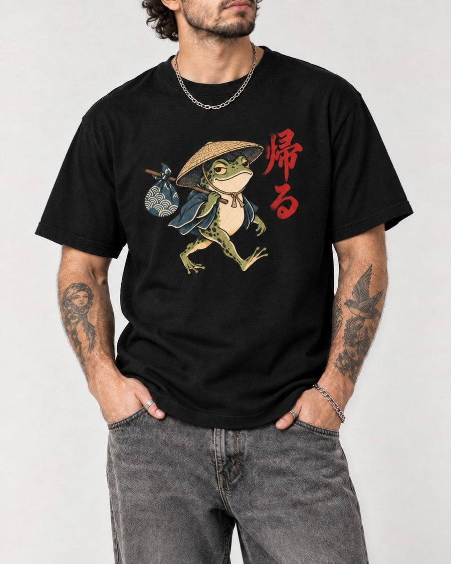 Kaeru Japanese frog tee in Black, close-up